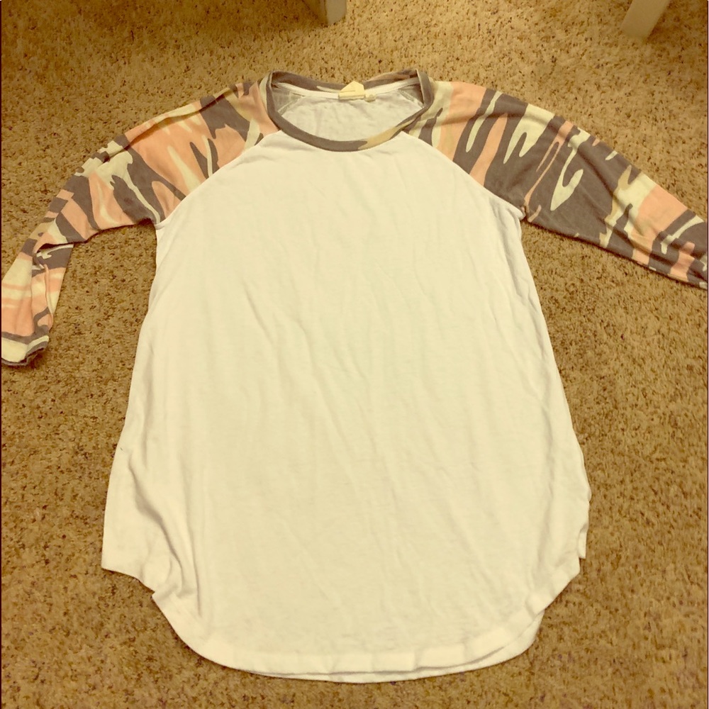 White crow top size medium